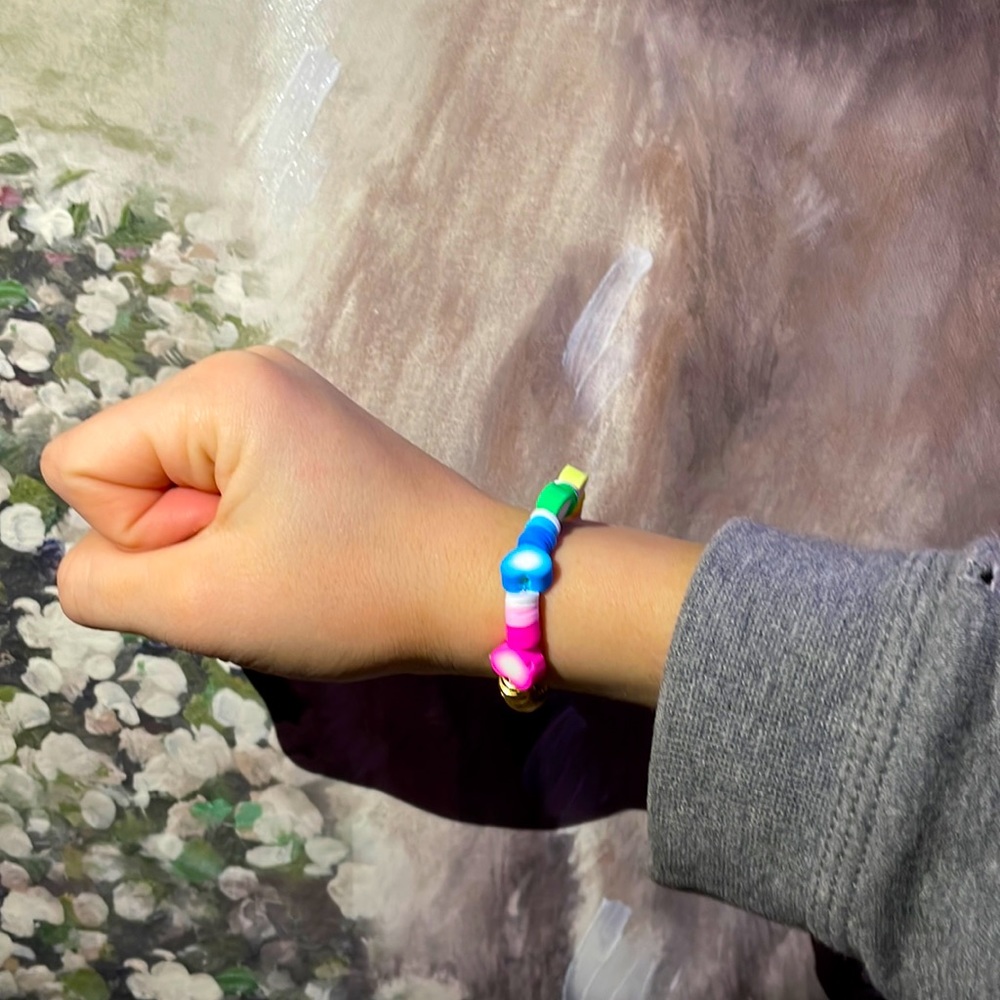 Half faded heart half gold beaded bracelet💗🌊💛